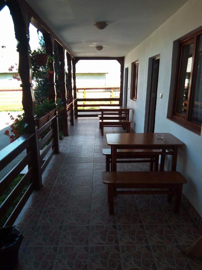 Hotel Cris & Mona Săpînţa Esterno foto