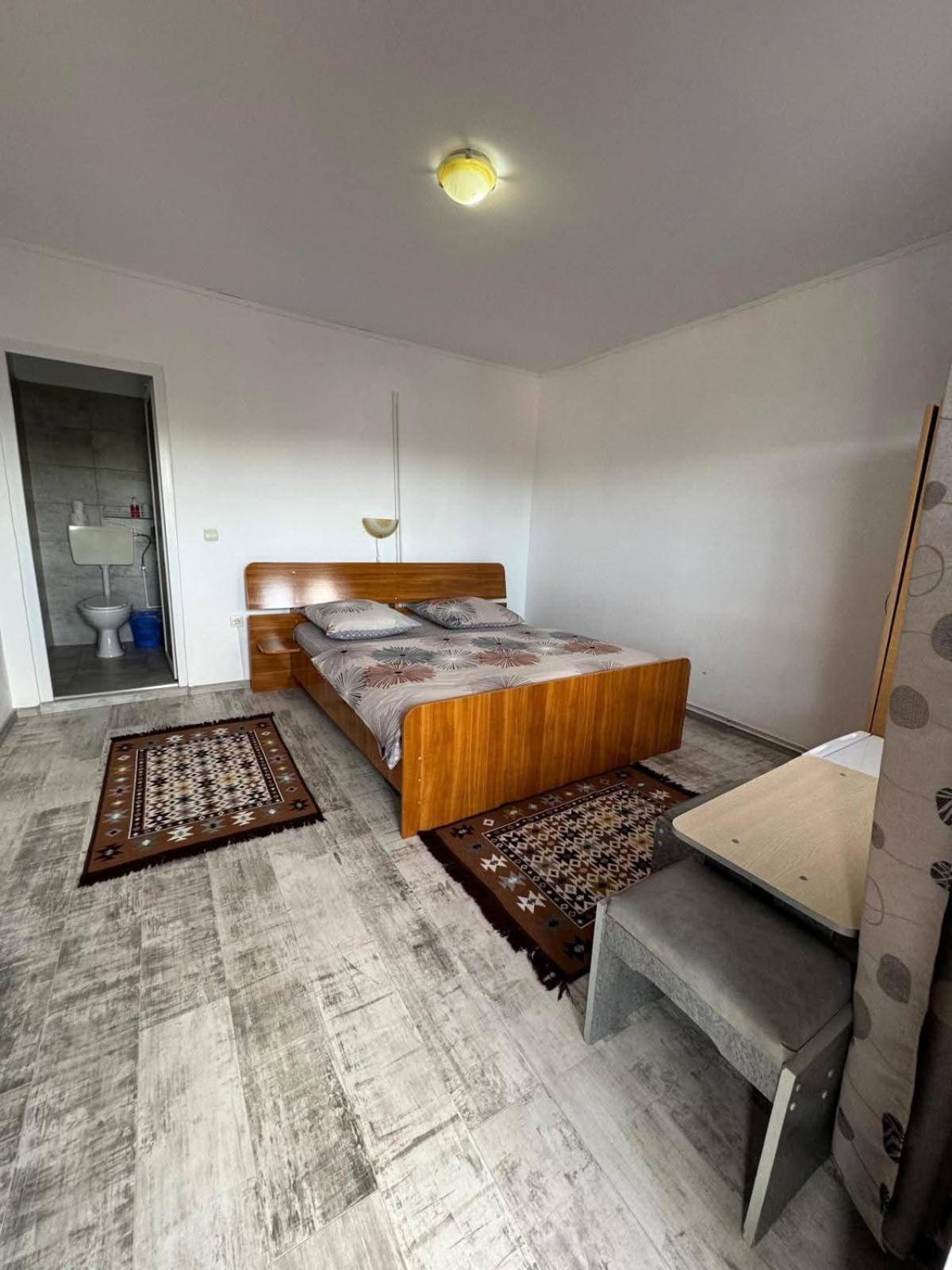 Hotel Cris & Mona Săpînţa Esterno foto