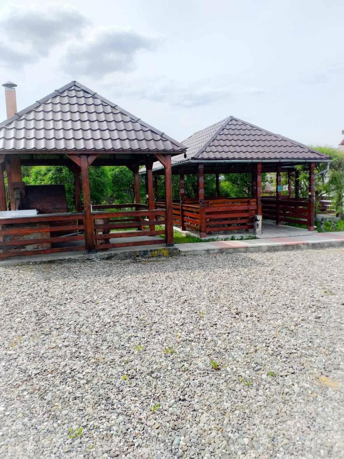 Hotel Cris & Mona Săpînţa Esterno foto