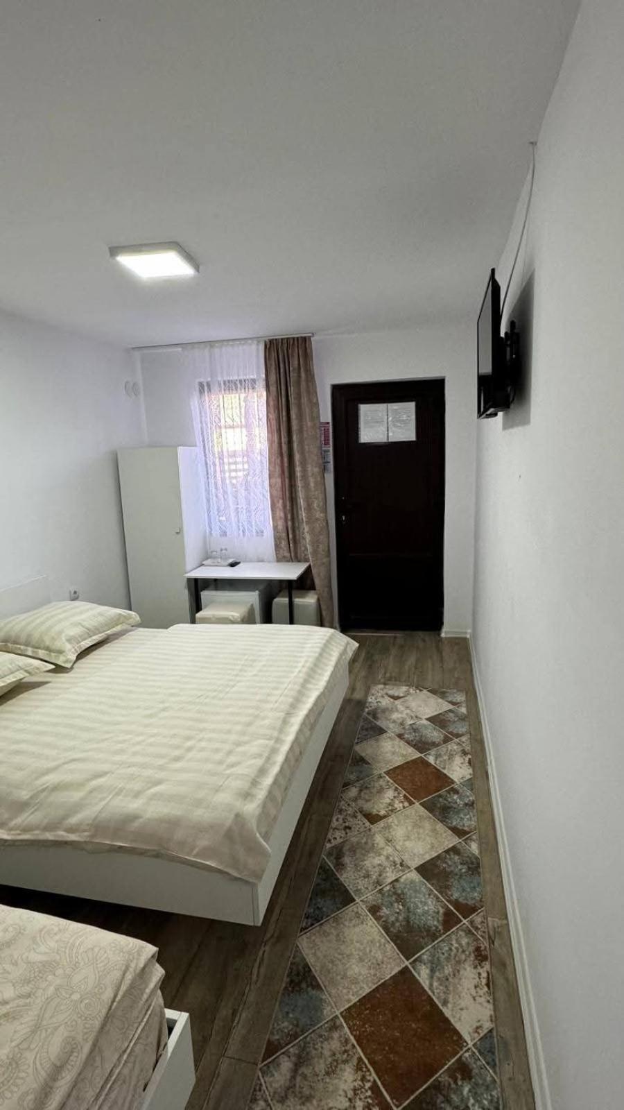 Hotel Cris & Mona Săpînţa Esterno foto
