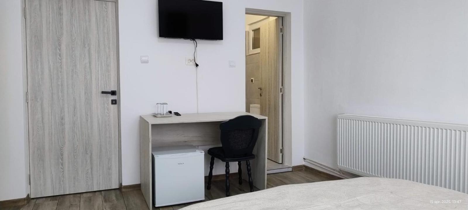 Hotel Cris & Mona Săpînţa Esterno foto