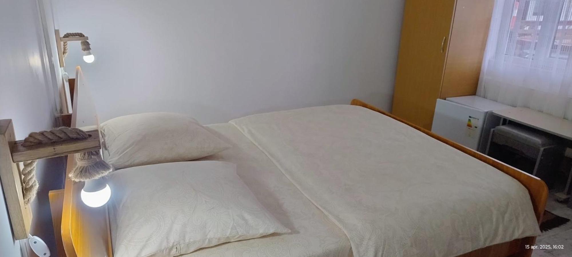 Hotel Cris & Mona Săpînţa Esterno foto